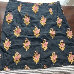 Solitaire by FLAX 100% linen skirt black with gold/pink floral design Medium